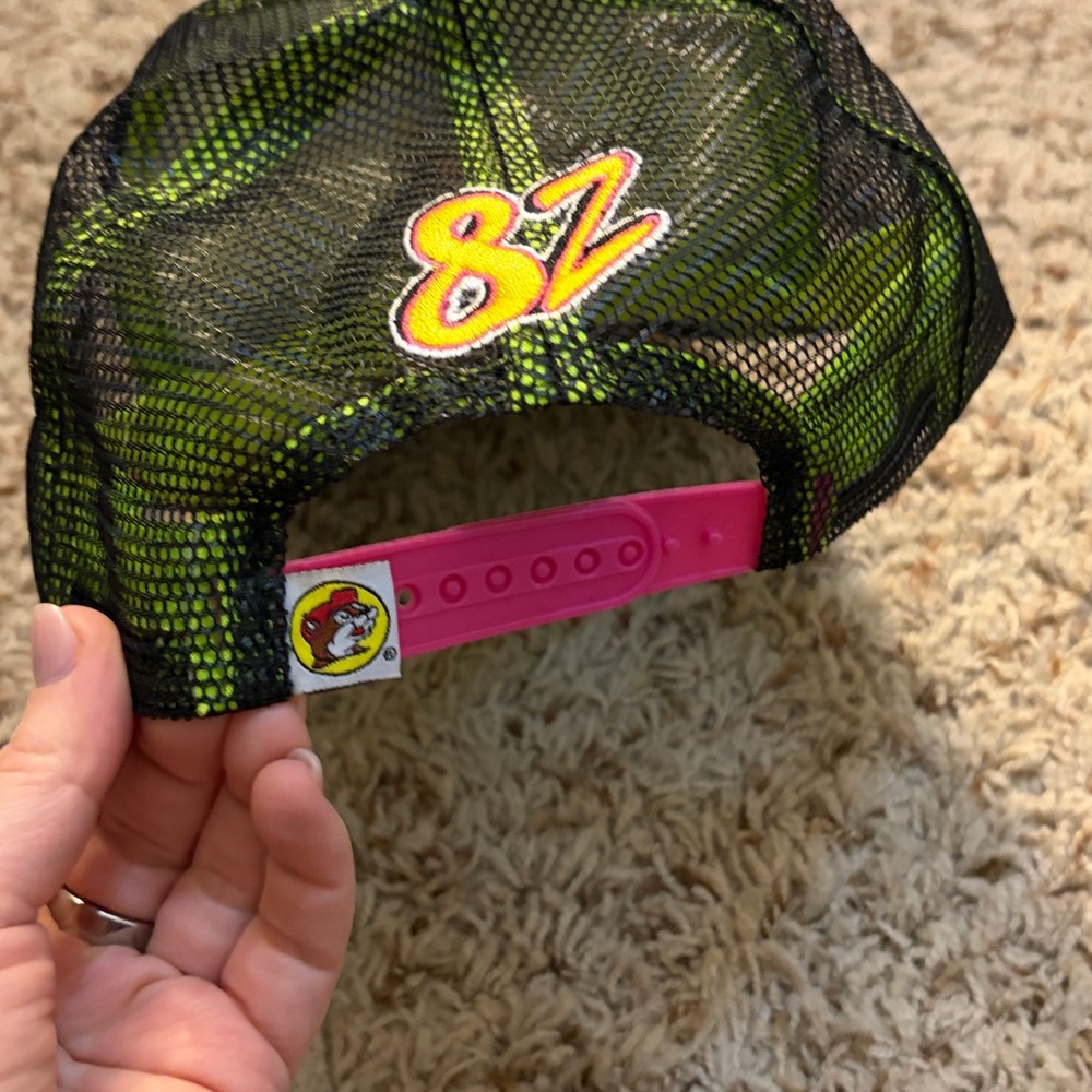 BUC-EE’S Hat - Picture 3 of 4